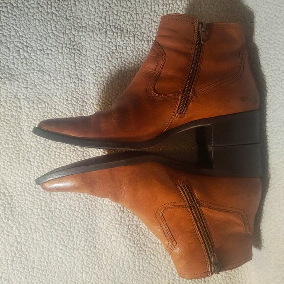 Paul Green Leather Niche Pointed Toe Leather Booties in Cognac Star - Size 7 - Picture 12 of 13